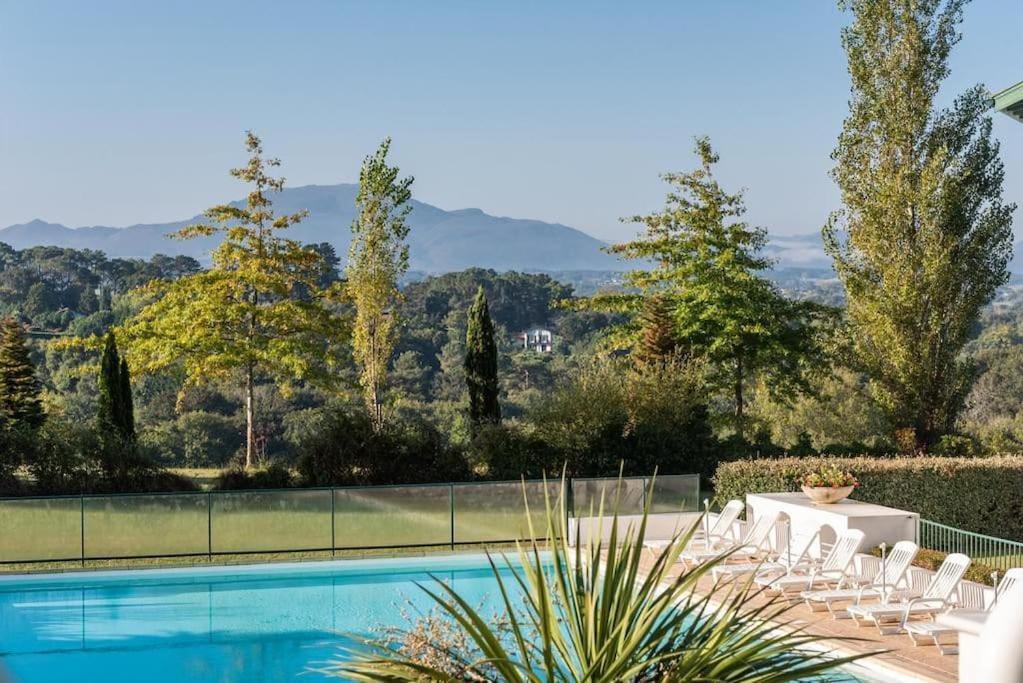 Appartamento T1 Bis Avec Piscine Vue Golf Et Montagnes Arcangues Esterno foto