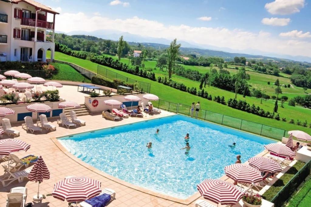 Appartamento T1 Bis Avec Piscine Vue Golf Et Montagnes Arcangues Esterno foto