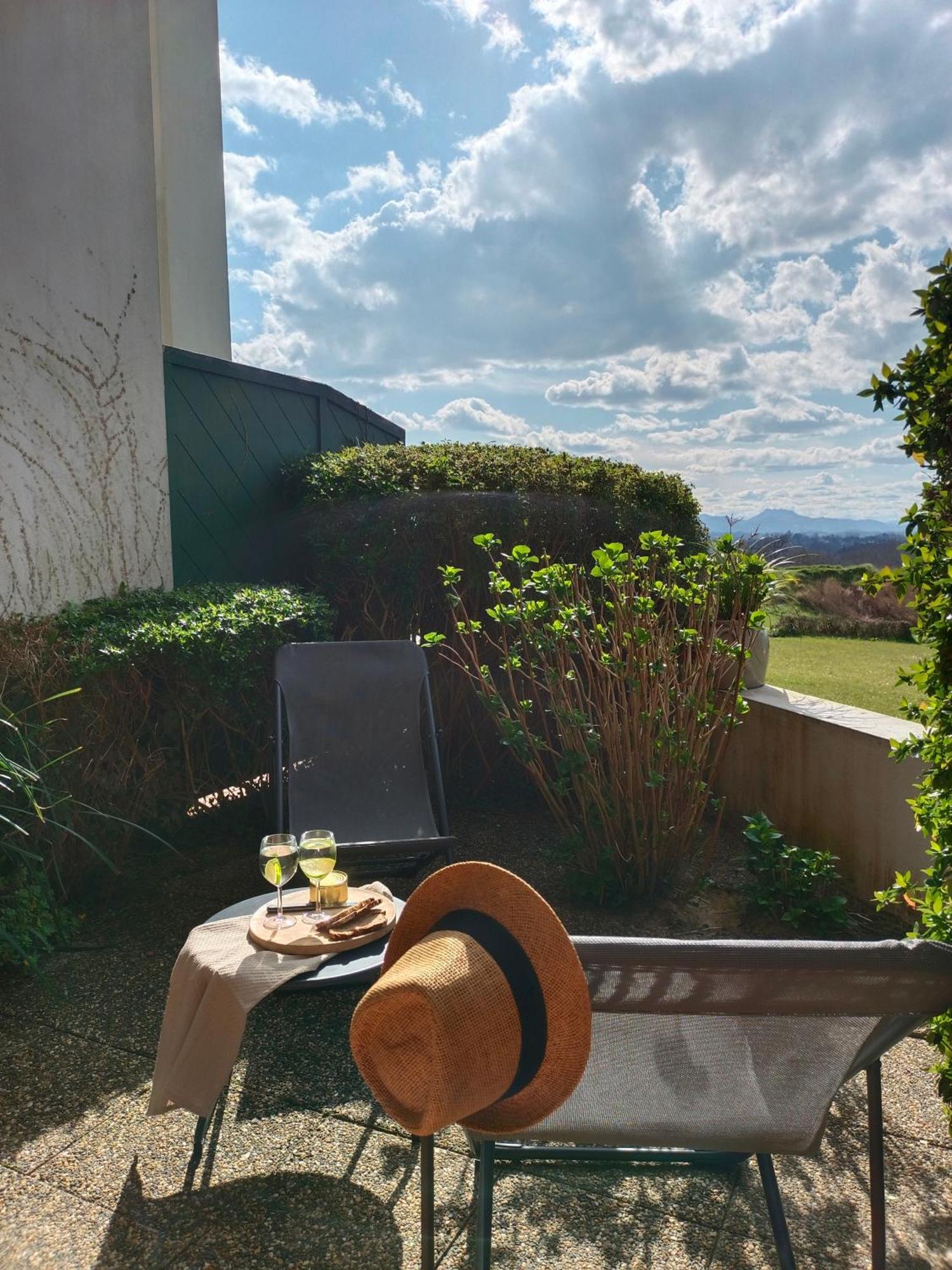 Appartamento T1 Bis Avec Piscine Vue Golf Et Montagnes Arcangues Esterno foto